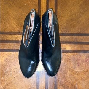 Lucky brand black ankle Boots